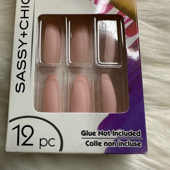 🩷5/$10 Sassy+Chic Matte Fashion Nails - Picture 5 of 6